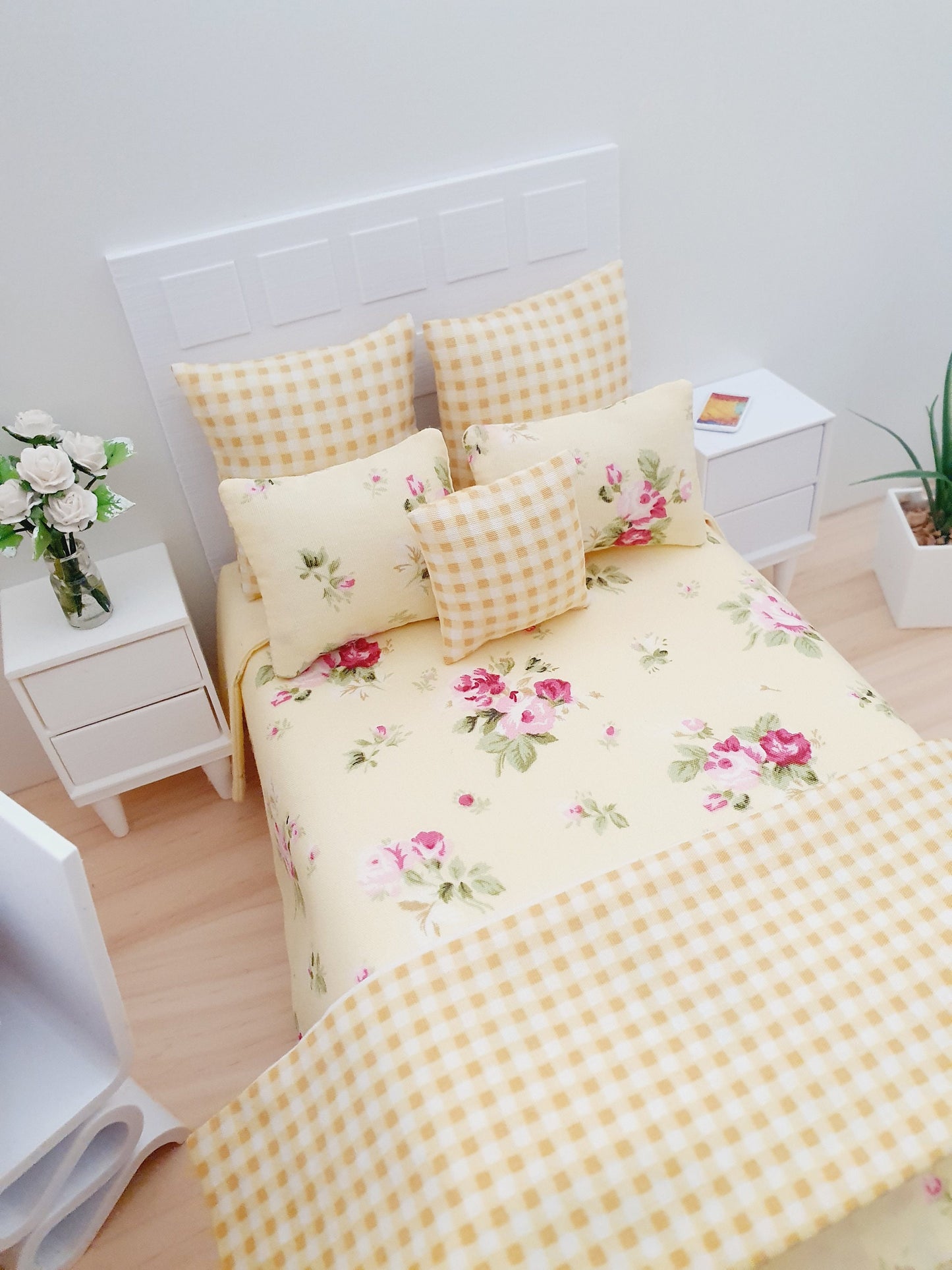 Dolls house 7 piece set, Double bedding, pretty spring yellow flower set, 12th scale bedding, miniature bed set