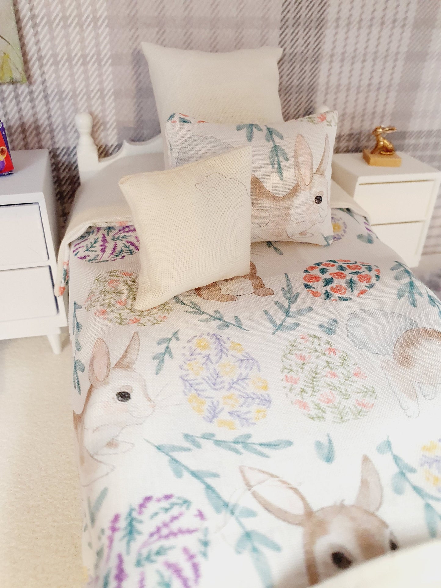 Dolls House Easter Bunny Bedding Set – 4-Piece Single, 1:12 Scale Miniature Bed Set