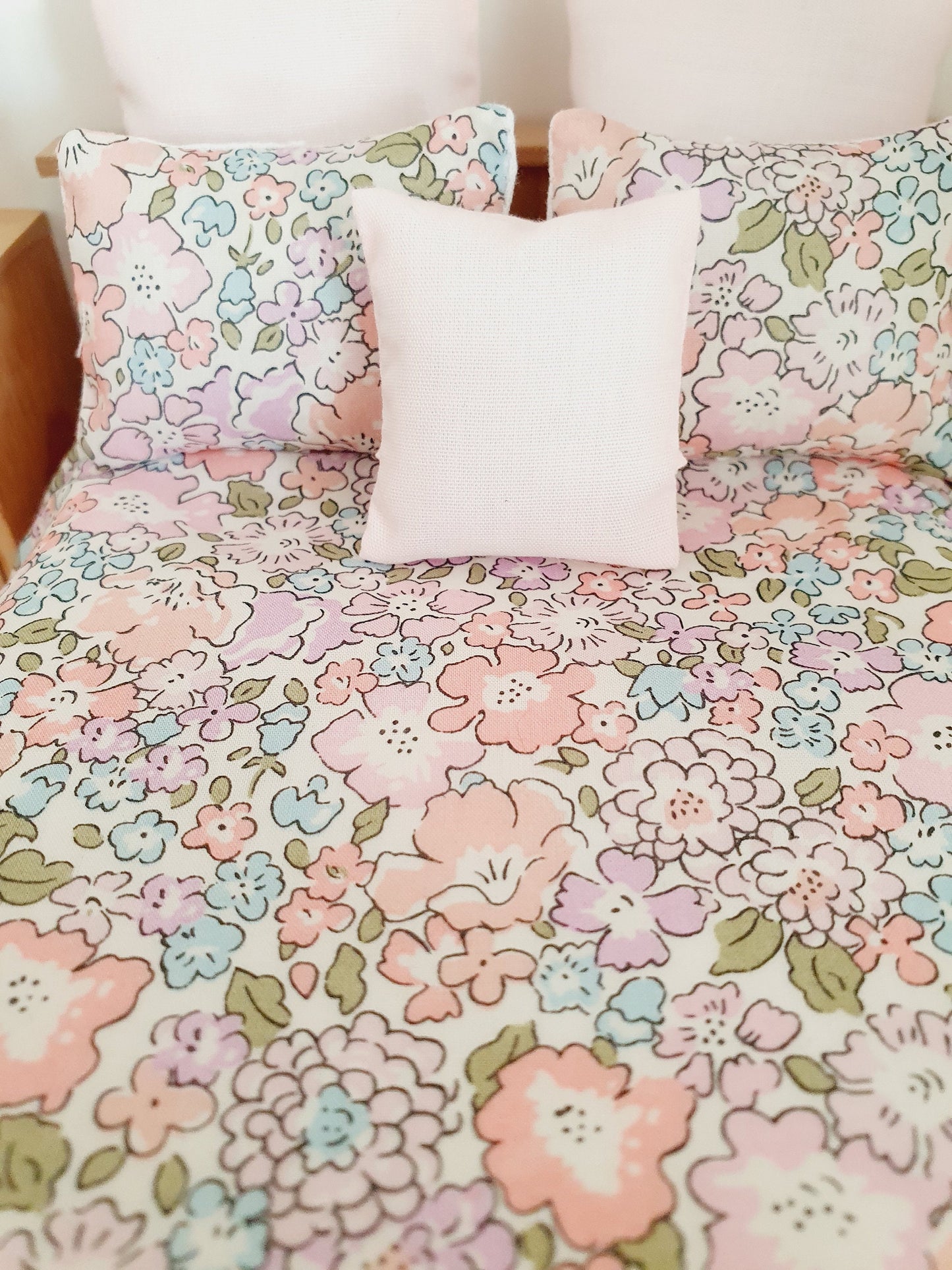Dolls house 6 piece set, Double bedding, Liberty Michelle floral print, 12th scale bedding, miniature bed set (BD4)