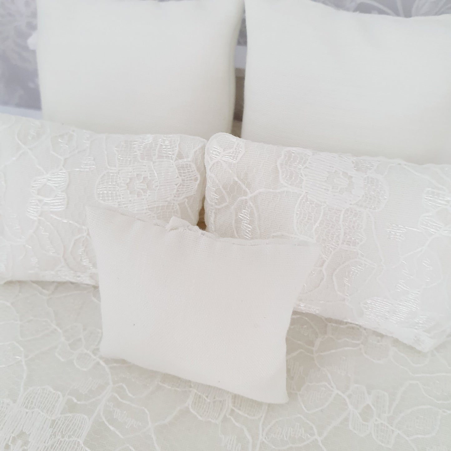 Dolls house 6 piece set, Pretty Cream Lace double bedding set, 12th scale, miniature bedding