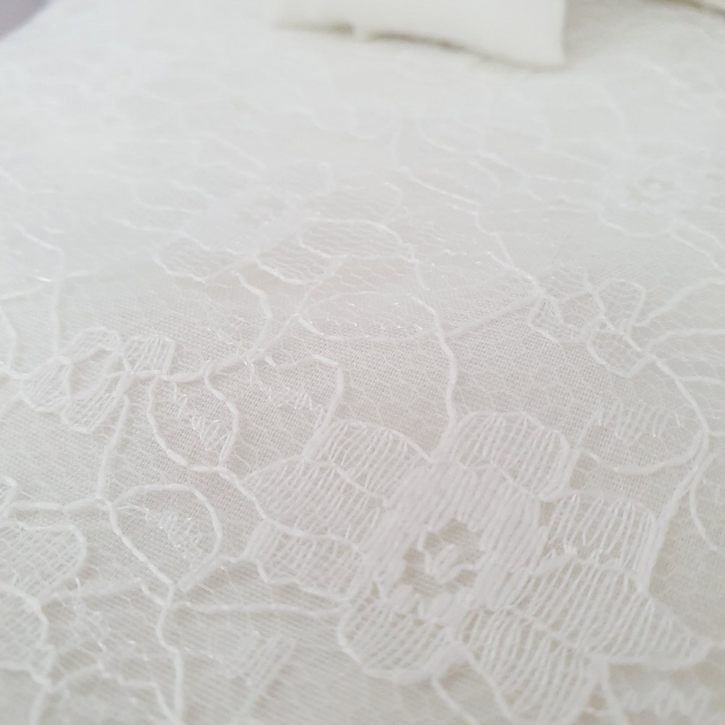 Dolls house 6 piece set, Pretty Cream Lace double bedding set, 12th scale, miniature bedding