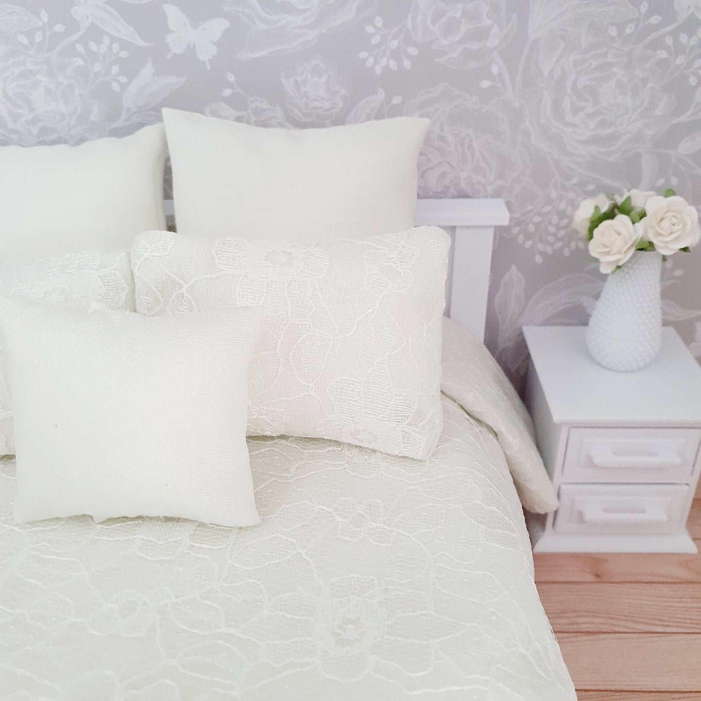 Dolls house 6 piece set, Pretty Cream Lace double bedding set, 12th scale, miniature bedding
