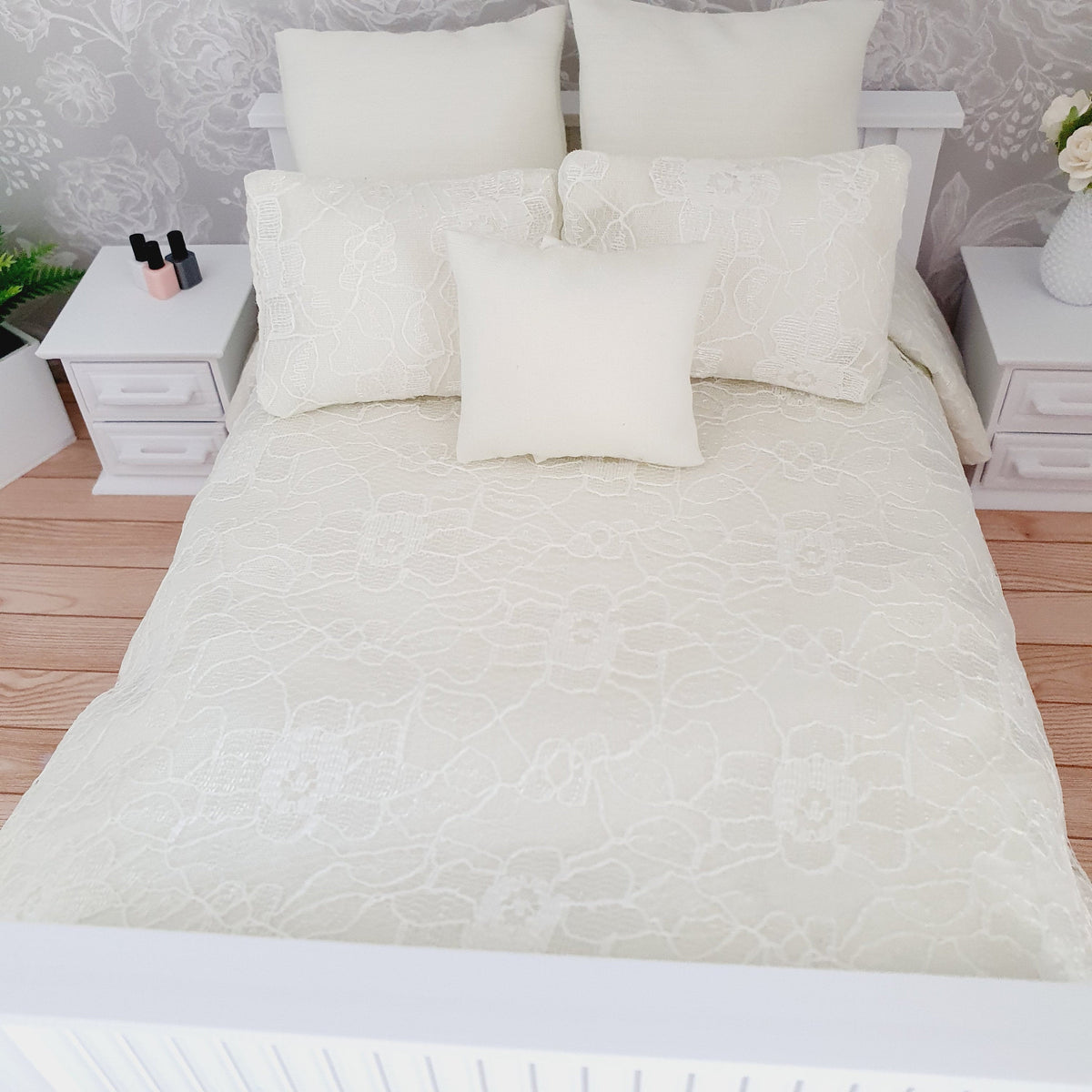 Dolls house 6 piece set, Pretty Cream Lace double bedding set, 12th scale, miniature bedding
