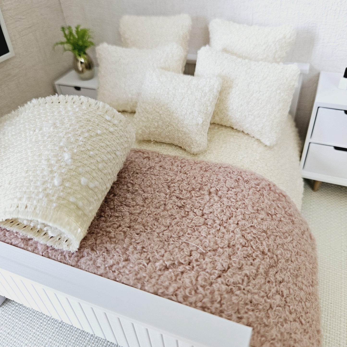 Dolls house 8 piece set, Double bedding, Cosy Cream boucle with pink throw & cream throw, 12th scale bedding, miniature bed set