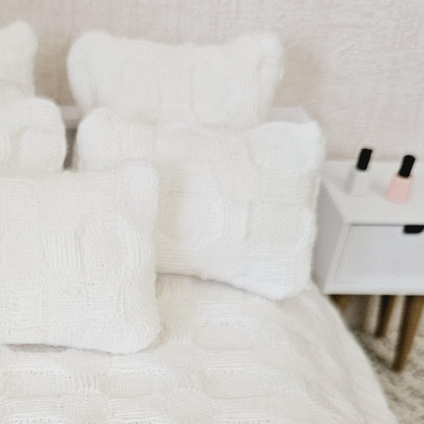 Dolls house 6 piece set, Pretty Waffle White double bedding set, 12th scale, miniature bedding