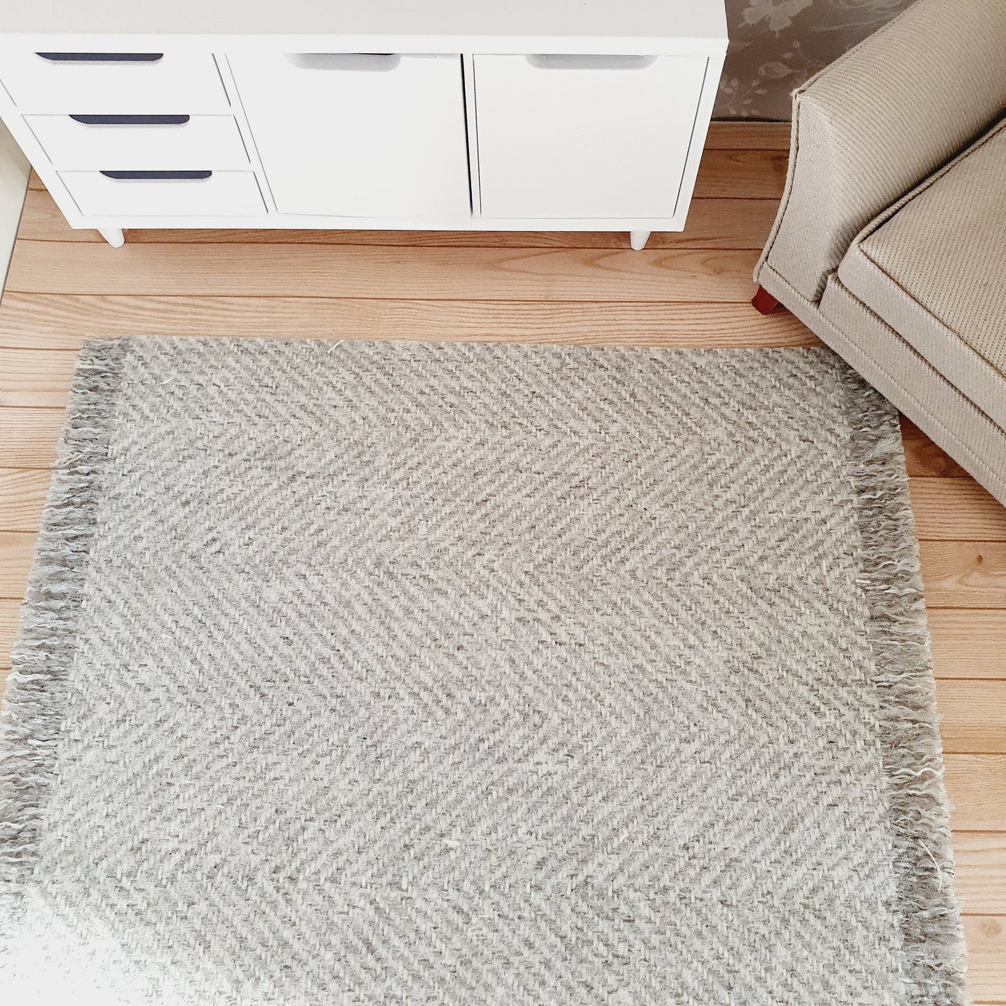 Dolls House Light Grey Herringbone Rug | 1:12th Scale | Miniature Rug