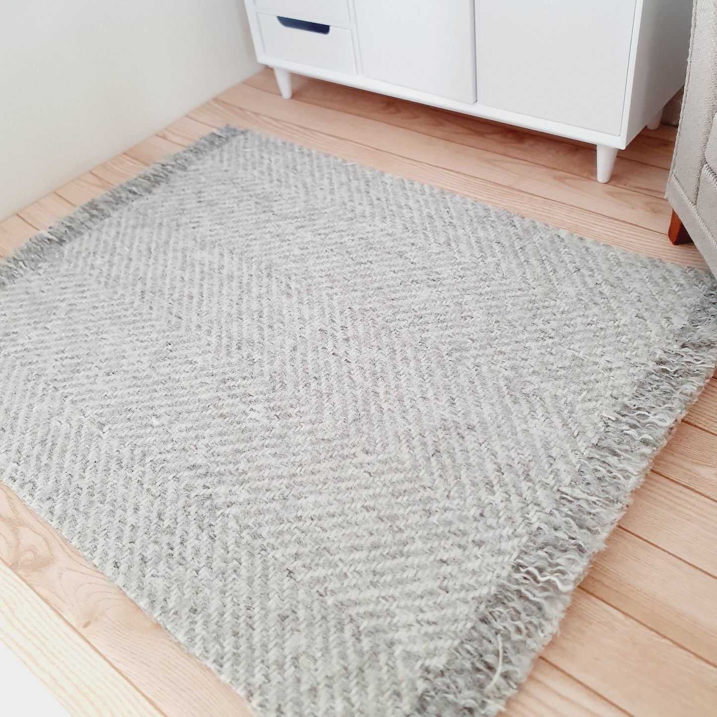 Dolls House Light Grey Herringbone Rug | 1:12th Scale | Miniature Rug
