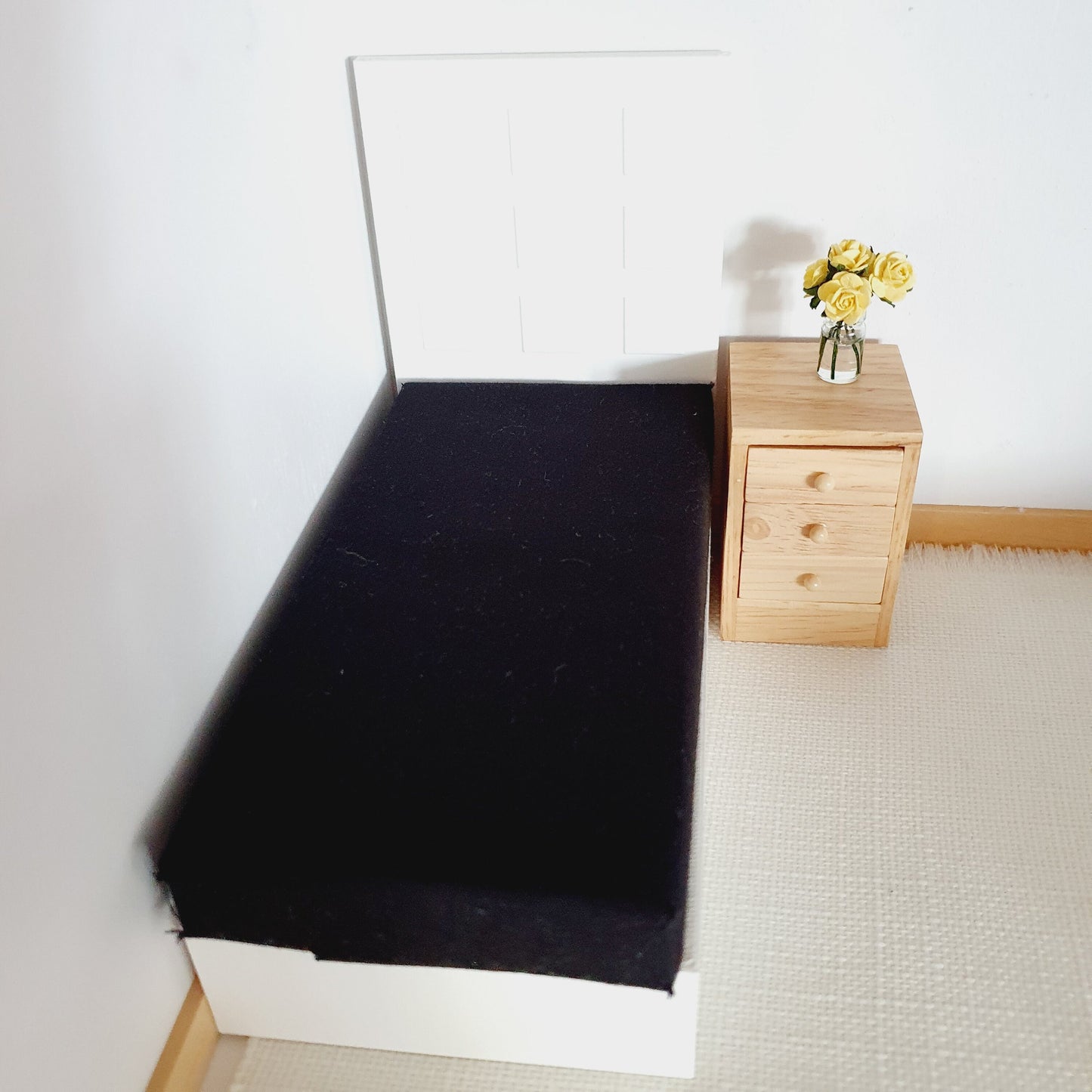 Dollhouse Single Mattress, Miniature Bed Accessory, Coloured Bedding, Dolls House Bedroom Decor, Mini Furniture, Handmade Design, 12th Scale