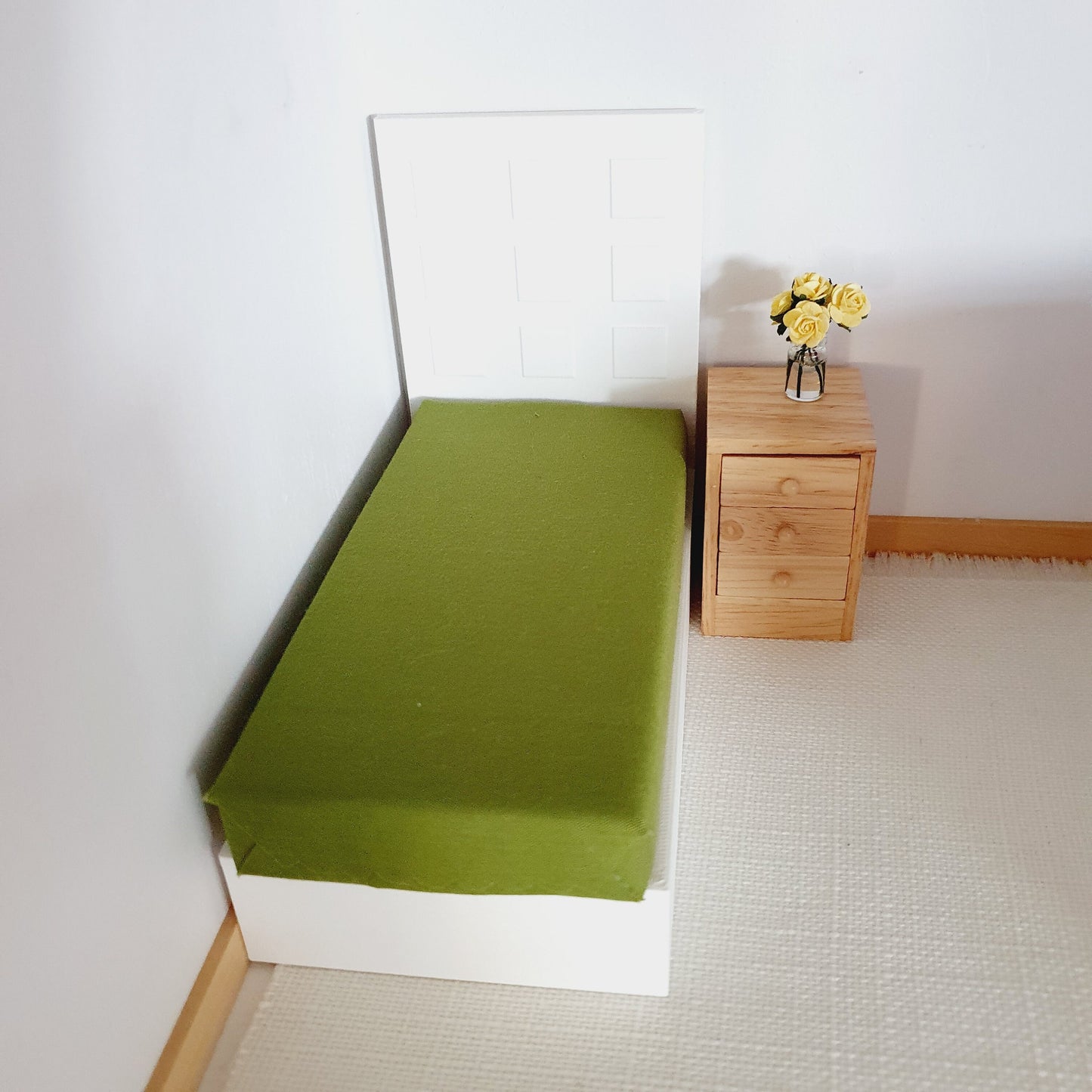 Dollhouse Single Mattress, Miniature Bed Accessory, Coloured Bedding, Dolls House Bedroom Decor, Mini Furniture, Handmade Design, 12th Scale