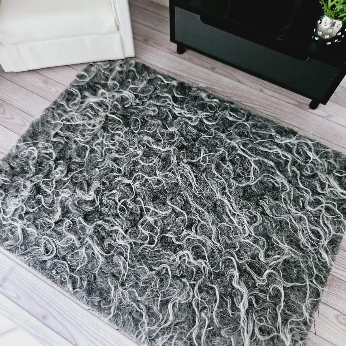 Dolls House Lovely fur coloured Rug 1:12th Scale, Miniature Rug