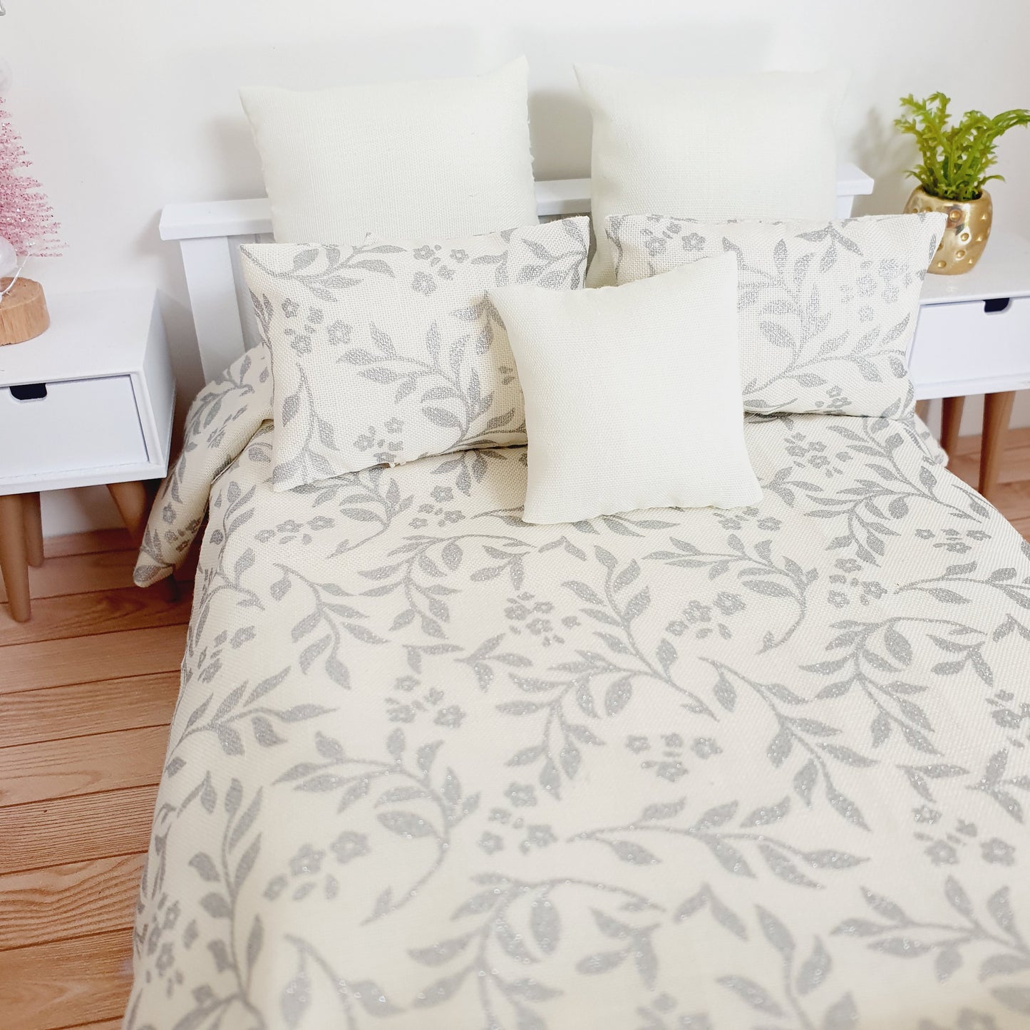 Dolls House Christmas 6 piece bedding set, Double bedding, Cream with silver leaves, 12th scale bedding, miniature bed set
