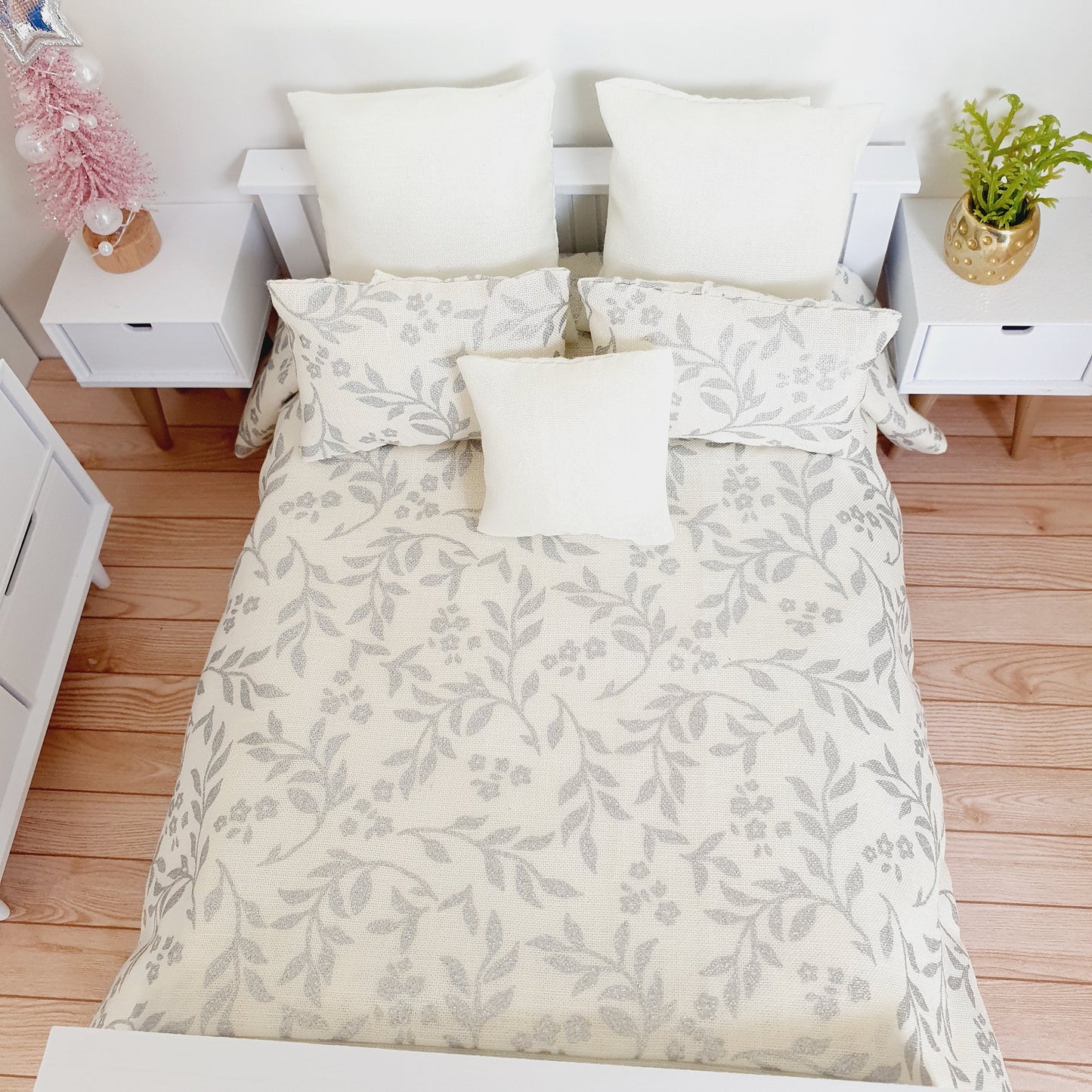 Dolls House Christmas 6 piece bedding set, Double bedding, Cream with silver leaves, 12th scale bedding, miniature bed set