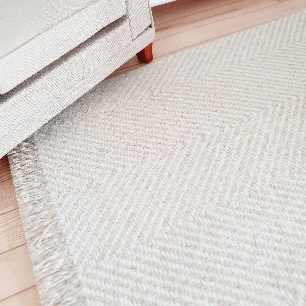 Dolls House Modern Light Beige Herringbone Rug | 1:12th Scale | Miniature Rug