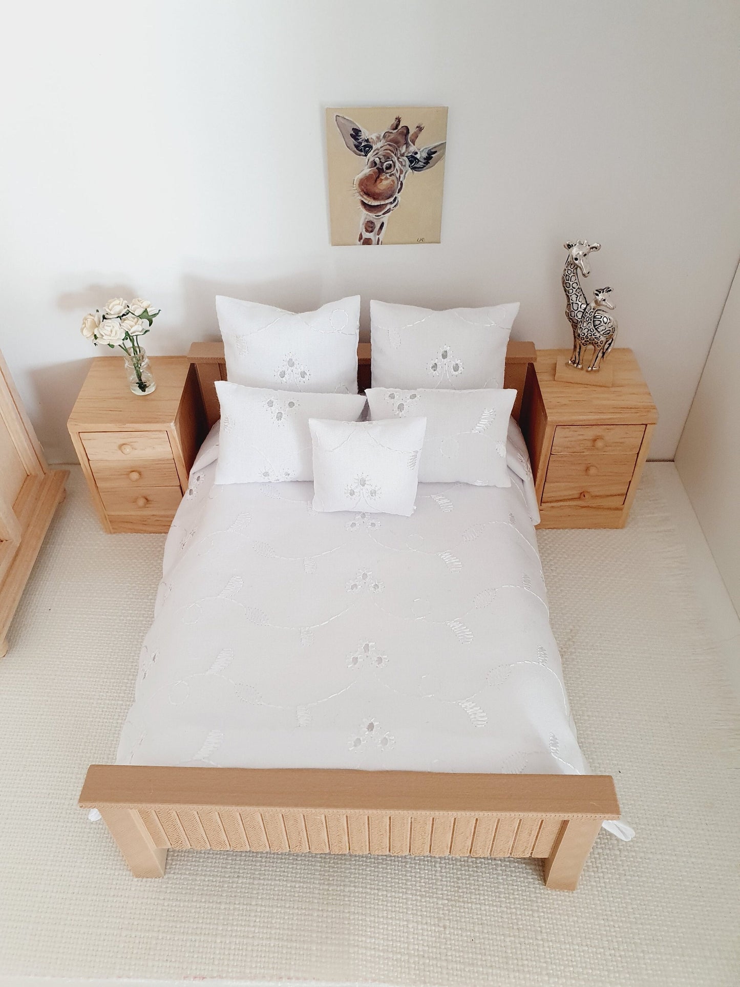 Dolls house 6 piece set, Pretty White double bedding set, 12th scale, miniature bedding