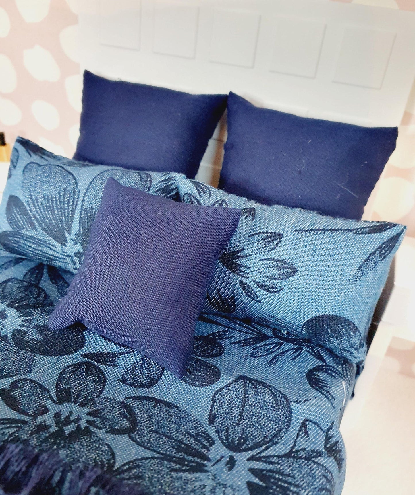 Dolls house Navy Floral 6 piece set, Double bedding, pretty navy flowers, 12th scale bedding, miniature bed set (BD37)