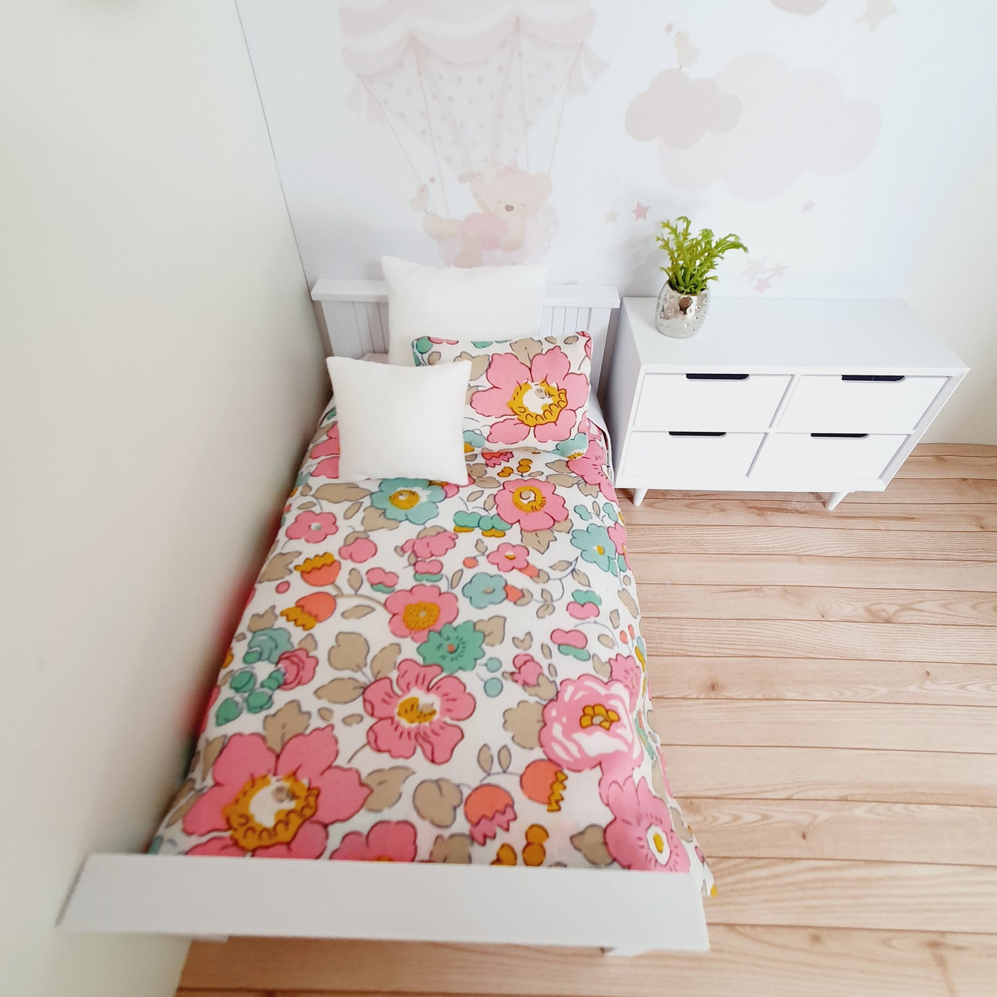 Dolls House Pretty Pink Liberty Single bedding set, 12th Scale Bedding