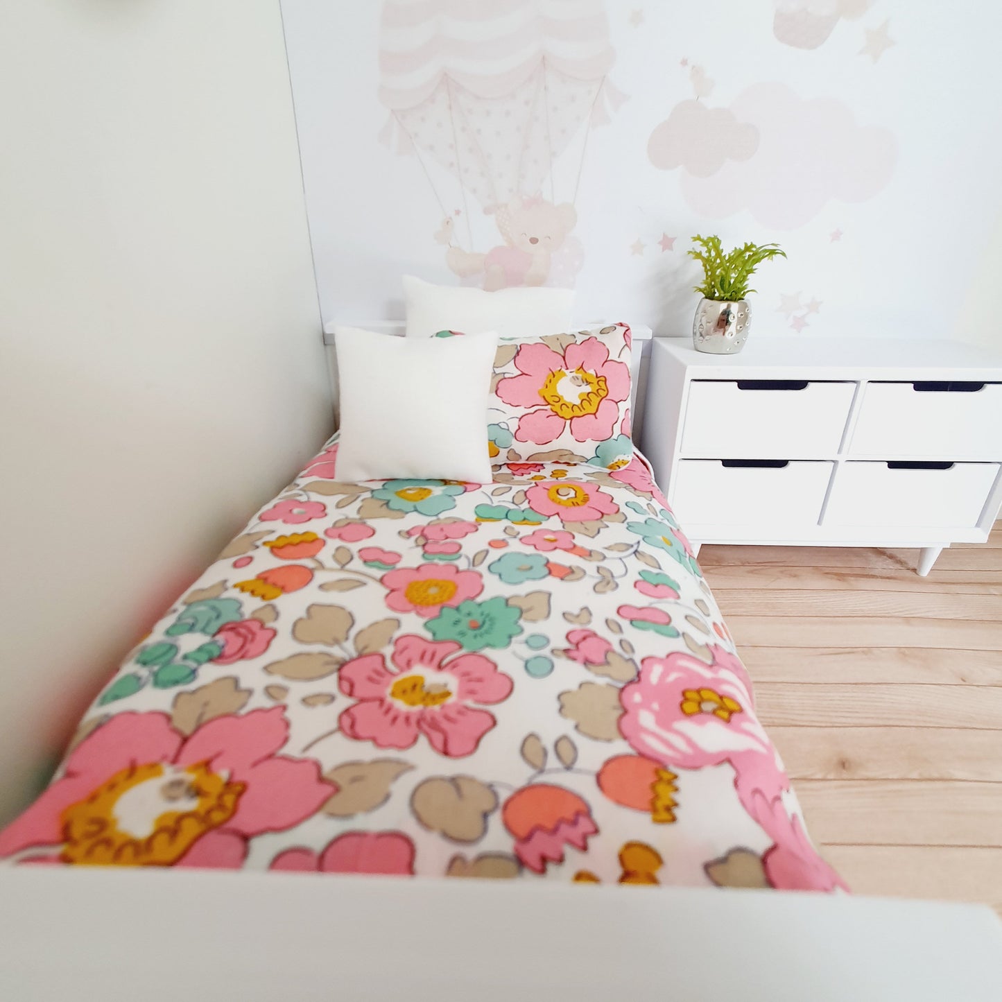 Dolls House Pretty Pink Liberty Single bedding set, 12th Scale Bedding