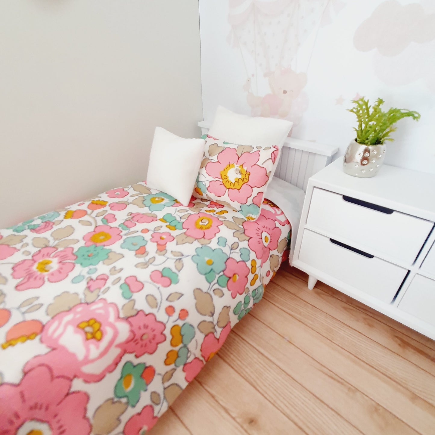 Dolls House Pretty Pink Liberty Single bedding set, 12th Scale Bedding