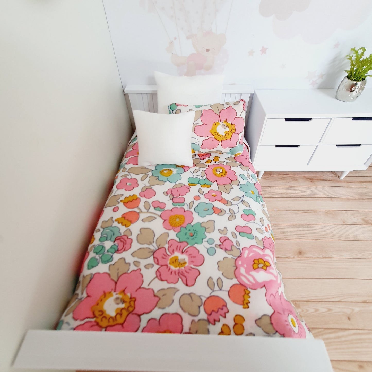 Dolls House Pretty Pink Liberty Single bedding set, 12th Scale Bedding