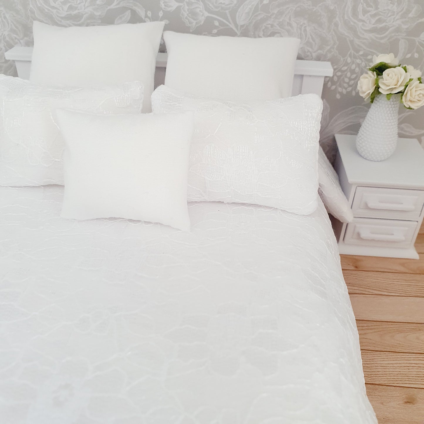 Dolls house 6 piece set, Pretty White lace double bedding set, 12th scale, miniature bedding