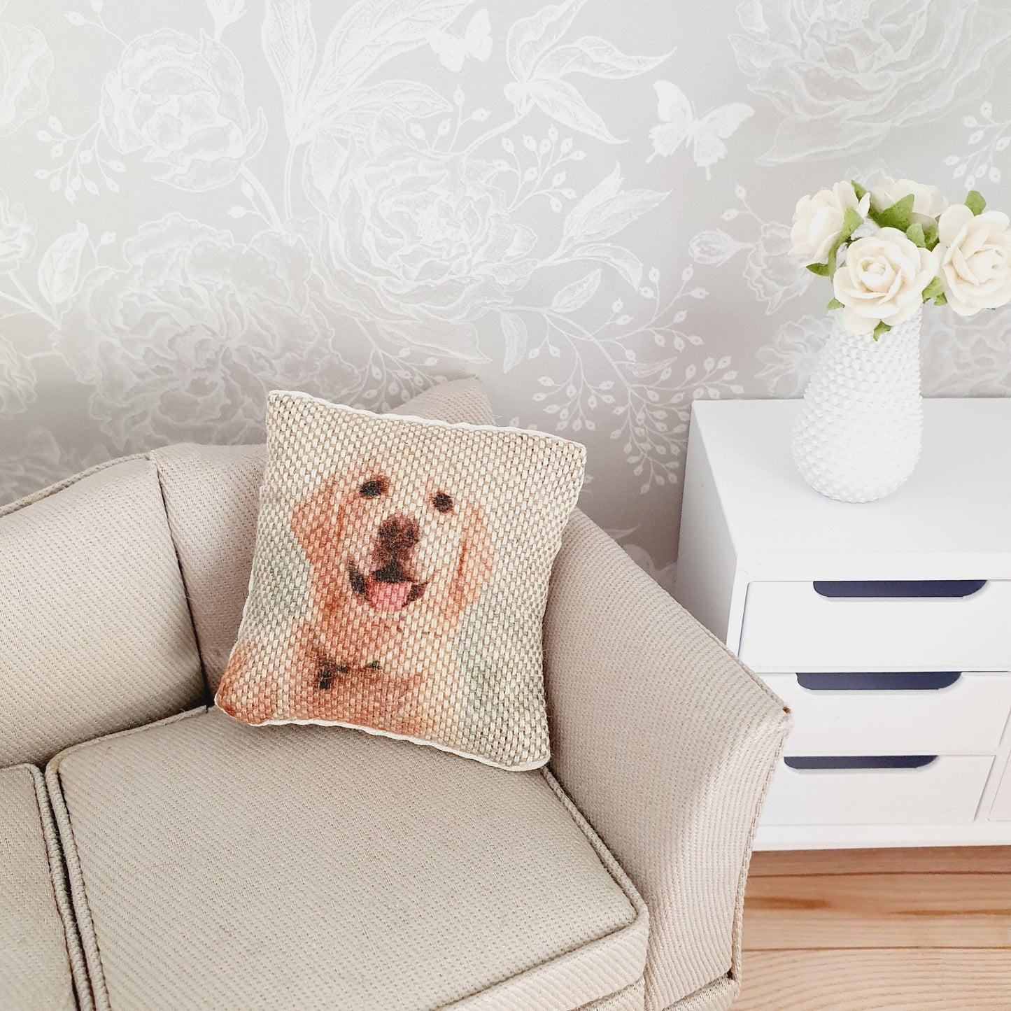 Dolls house 1x Labrador Dog cushion, Cute Labrador cushion, 12th scale cushions, miniature cushion