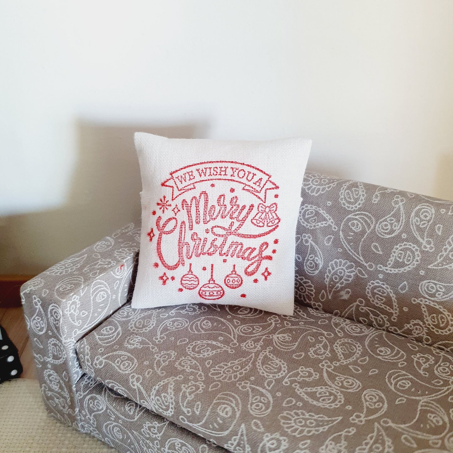 Dolls house Christmas 1 x Red & White Christmas Cushion, 12th scale cushions, miniature cushion