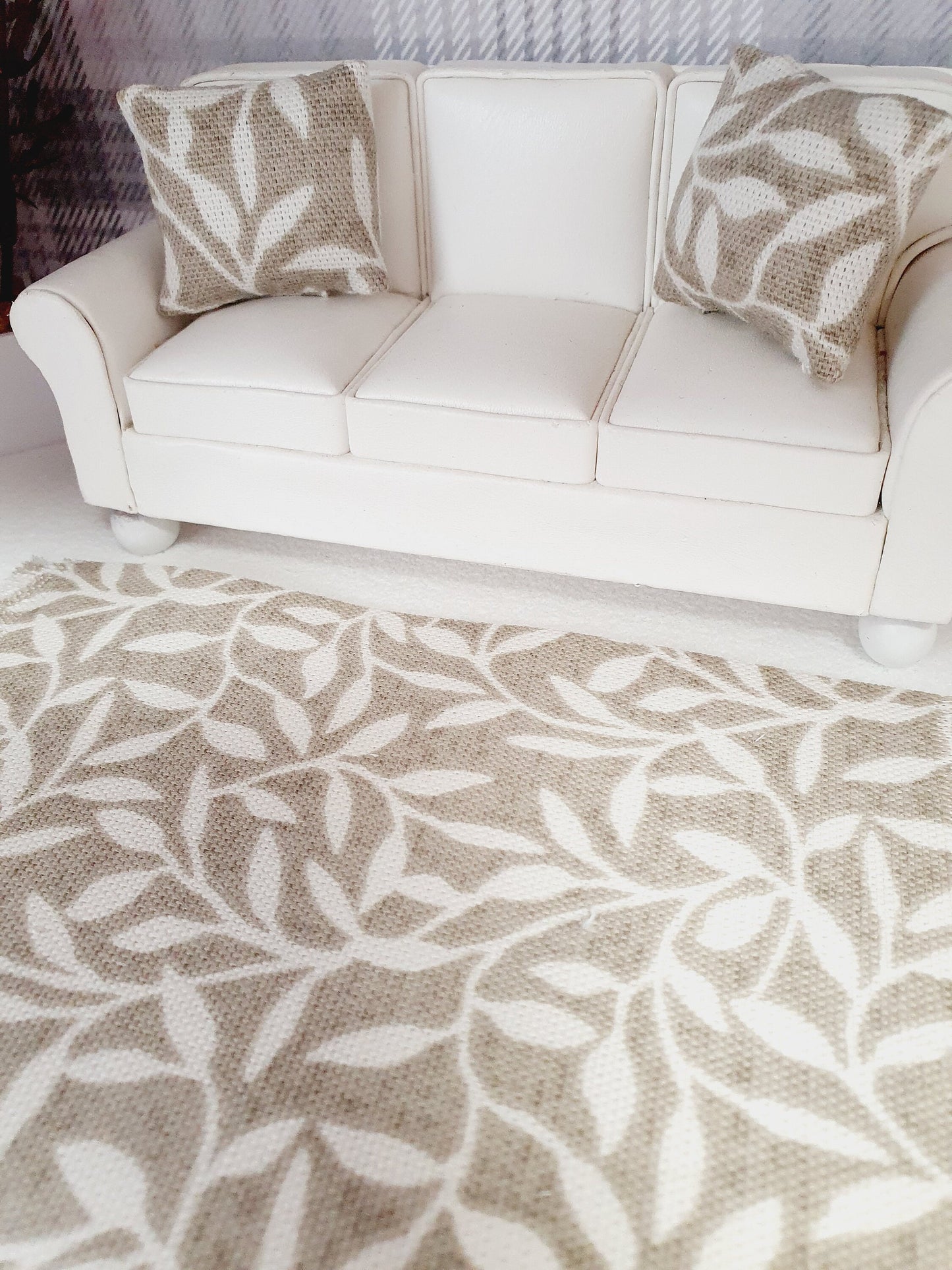 Dolls House Dark Beige & Cream Rug 1:12th Scale, Miniature Rug