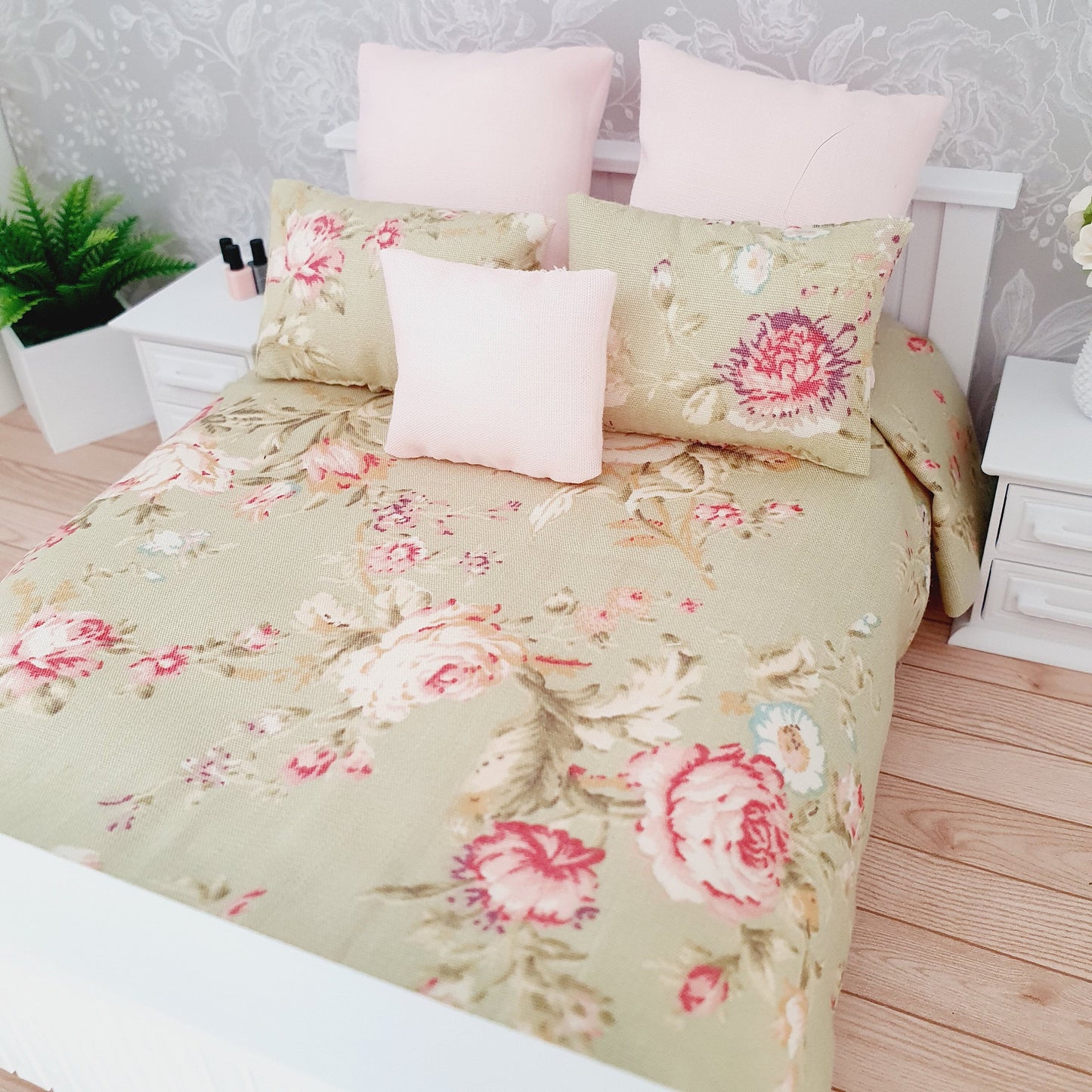 Dolls house Sage Green Floral 6 piece set, Double bedding, pretty flowers, 12th scale bedding, miniature bed set