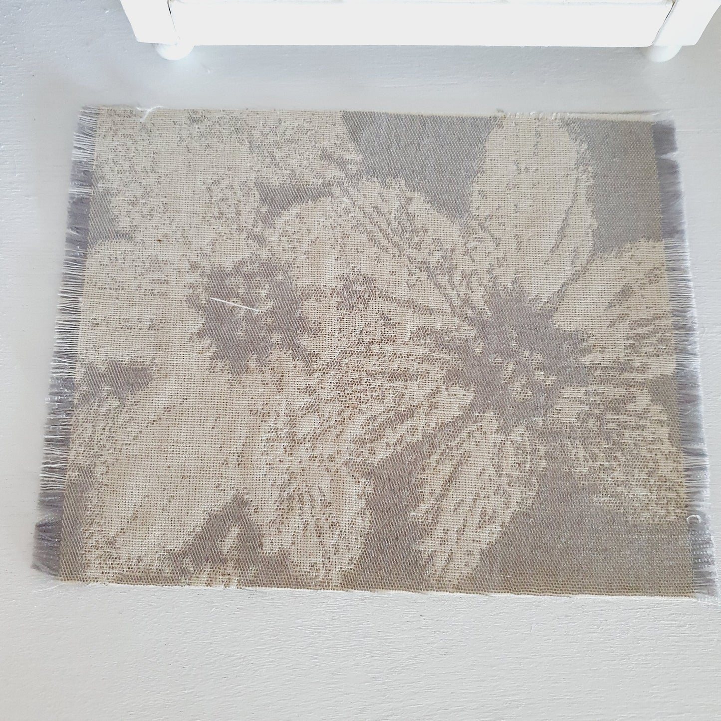 Dolls House Grey Flower Pattern Rug | 1:12th Scale | Miniature Rug