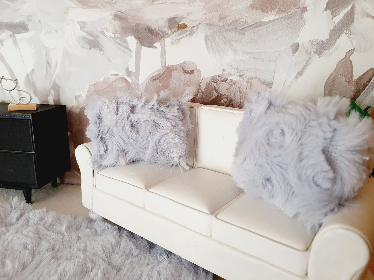 Dolls House Grey Soft Fur Rug | 1:12th Scale | Miniature Rug