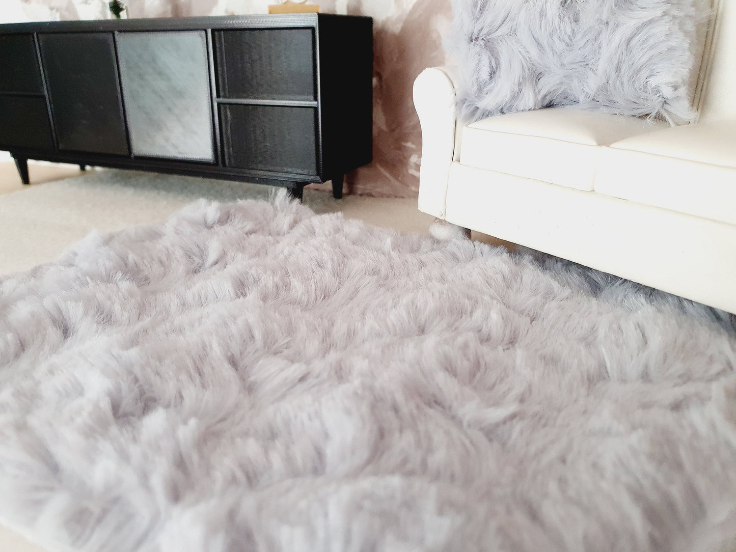 Dolls House Grey Soft Fur Rug | 1:12th Scale | Miniature Rug