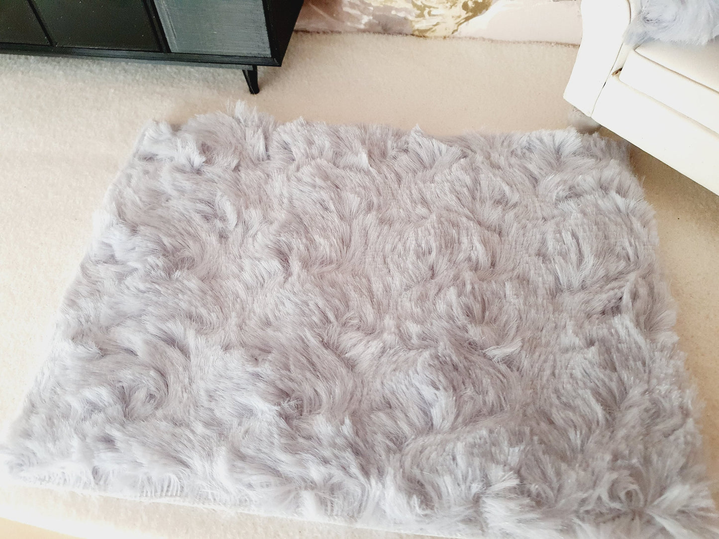 Dolls House Grey Soft Fur Rug | 1:12th Scale | Miniature Rug