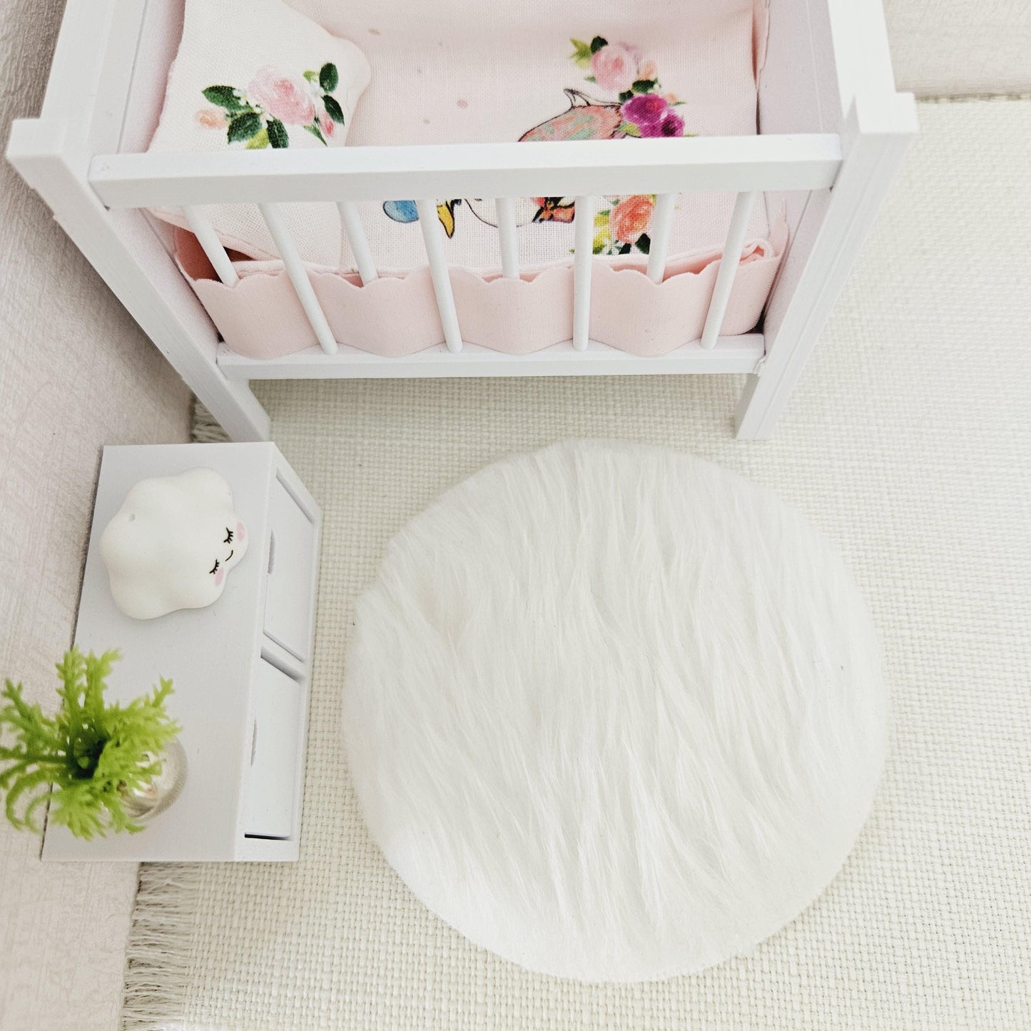 Dolls House Soft Round Fur Rug | 1:12th Scale | Miniature Rug