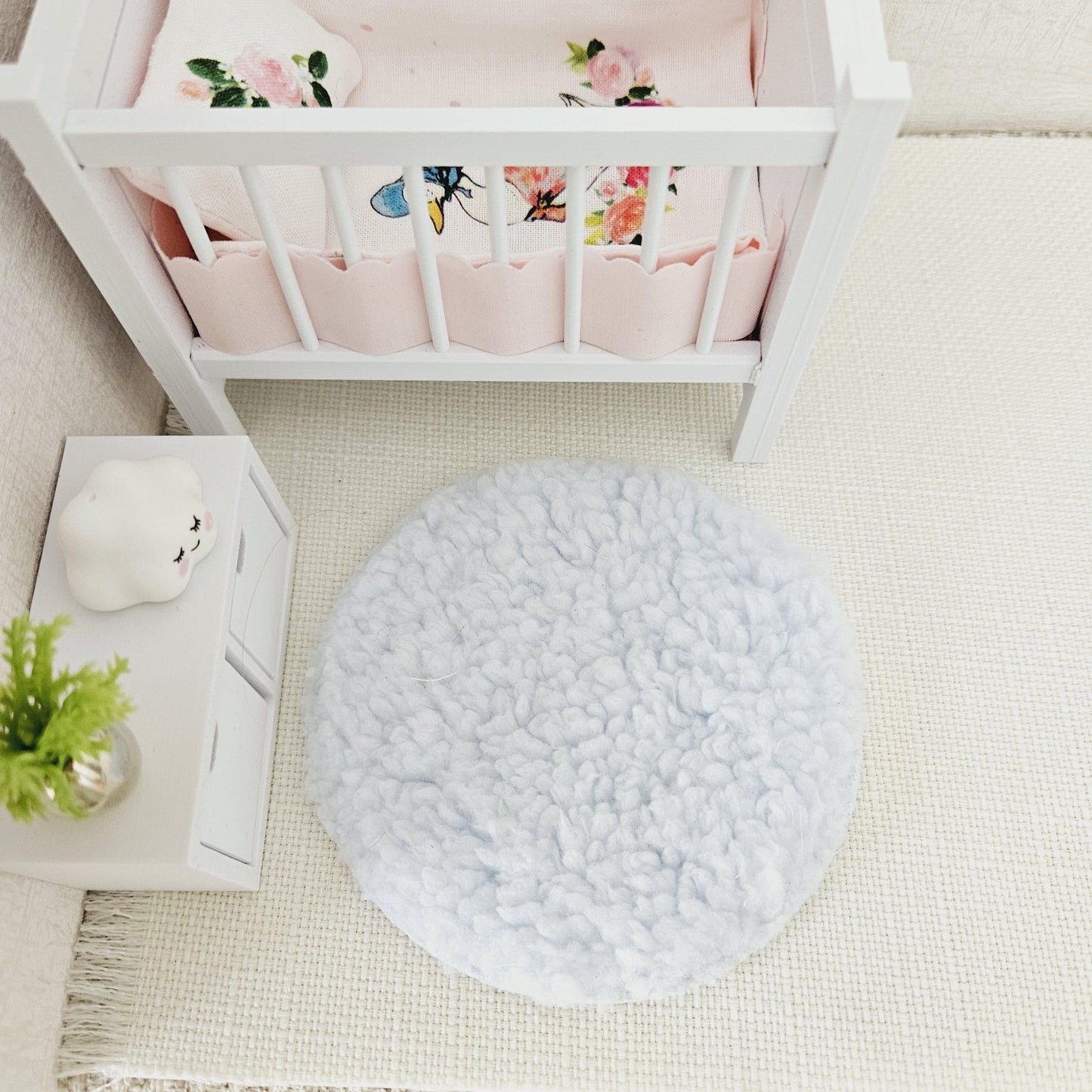 Dolls House Soft Round Fur Rug | 1:12th Scale | Miniature Rug