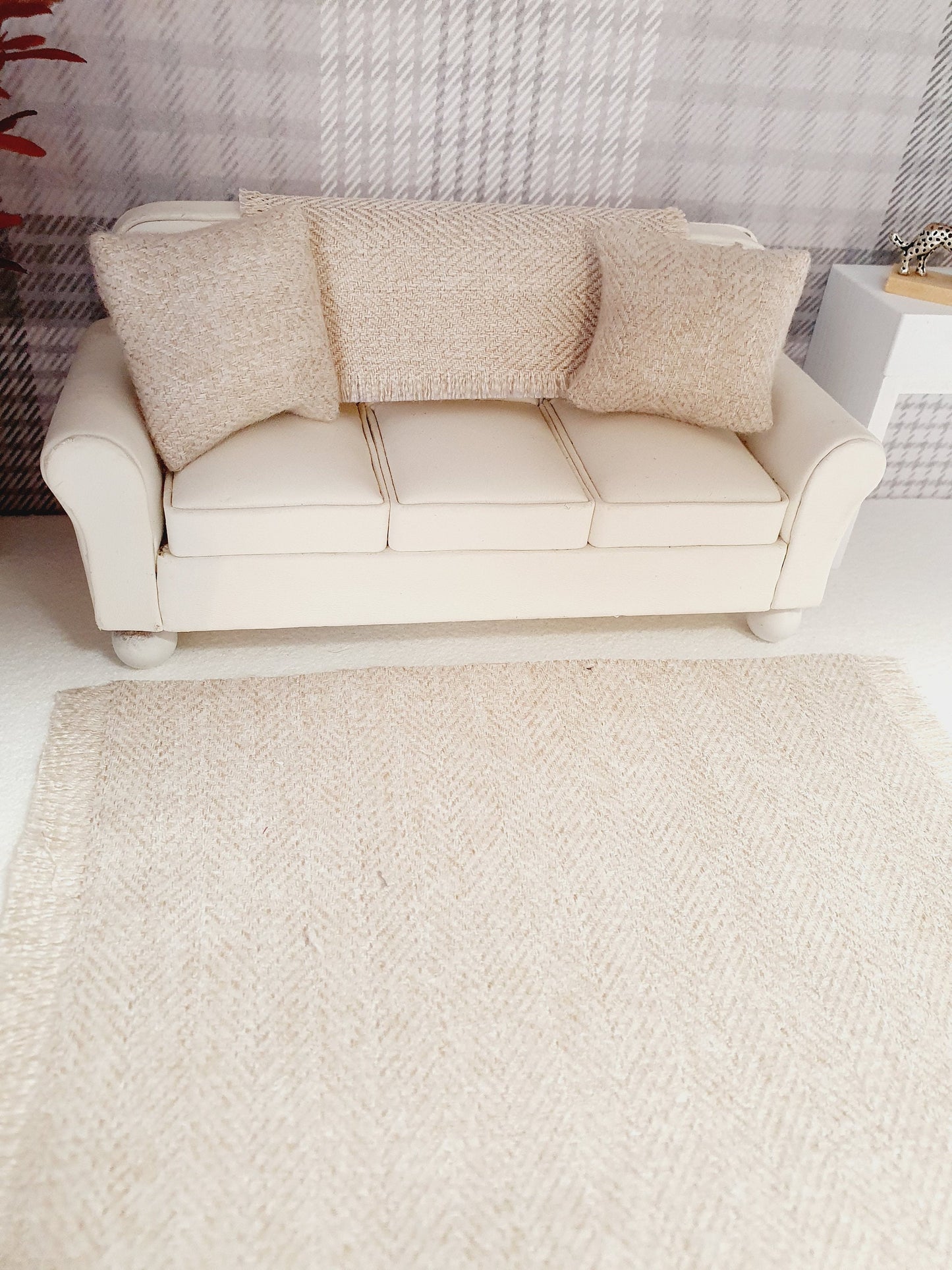 Dolls House Beige Herringbone Rug | 1:12th Scale | Miniature Rug