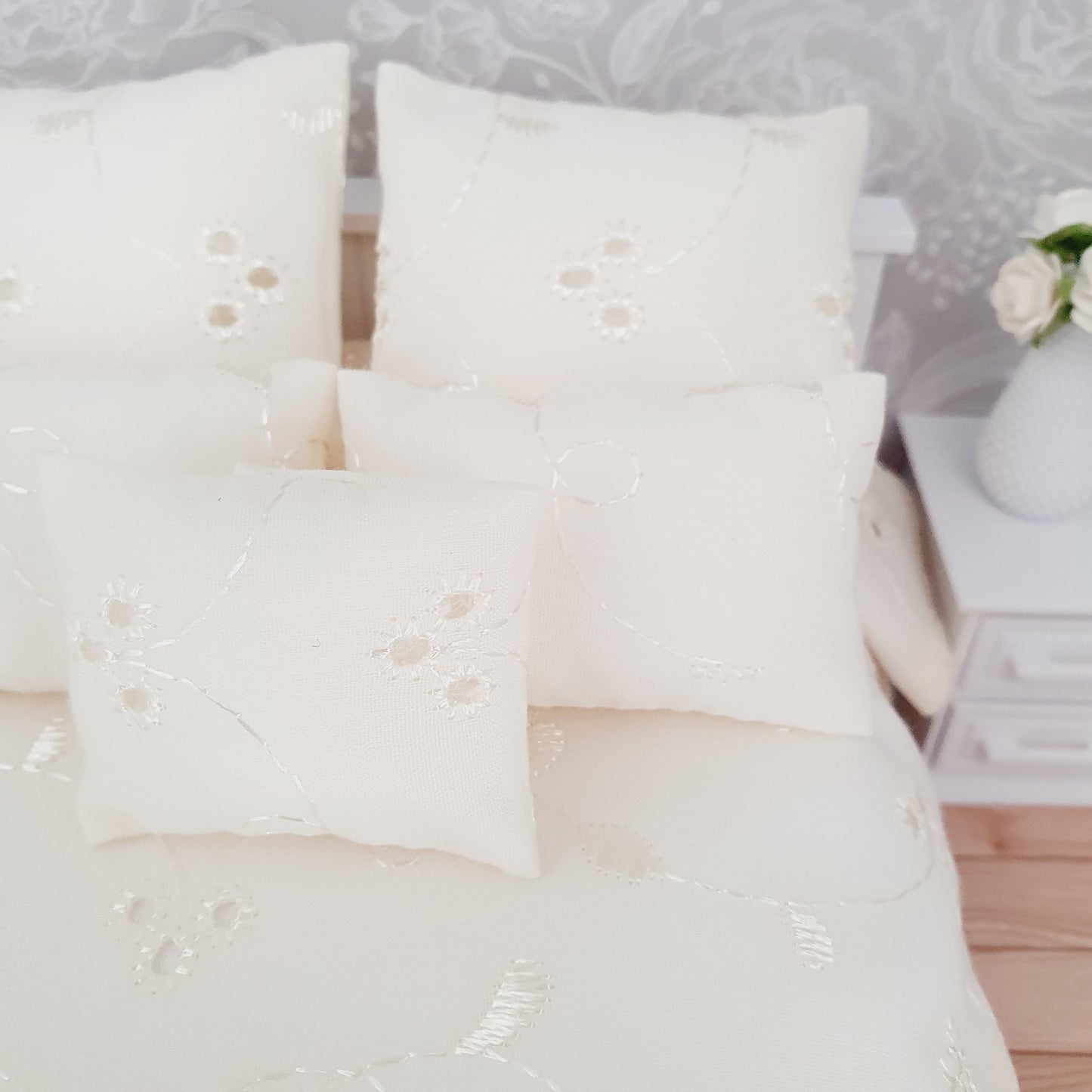 Dolls house 6 piece set, Pretty Cream double bedding set, 12th scale, miniature bedding