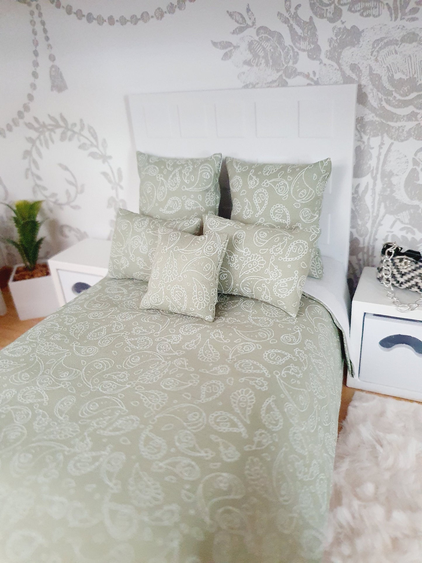 Dolls house Green Floral double bedding set, 6 piece set, 12th scale, miniature bedding