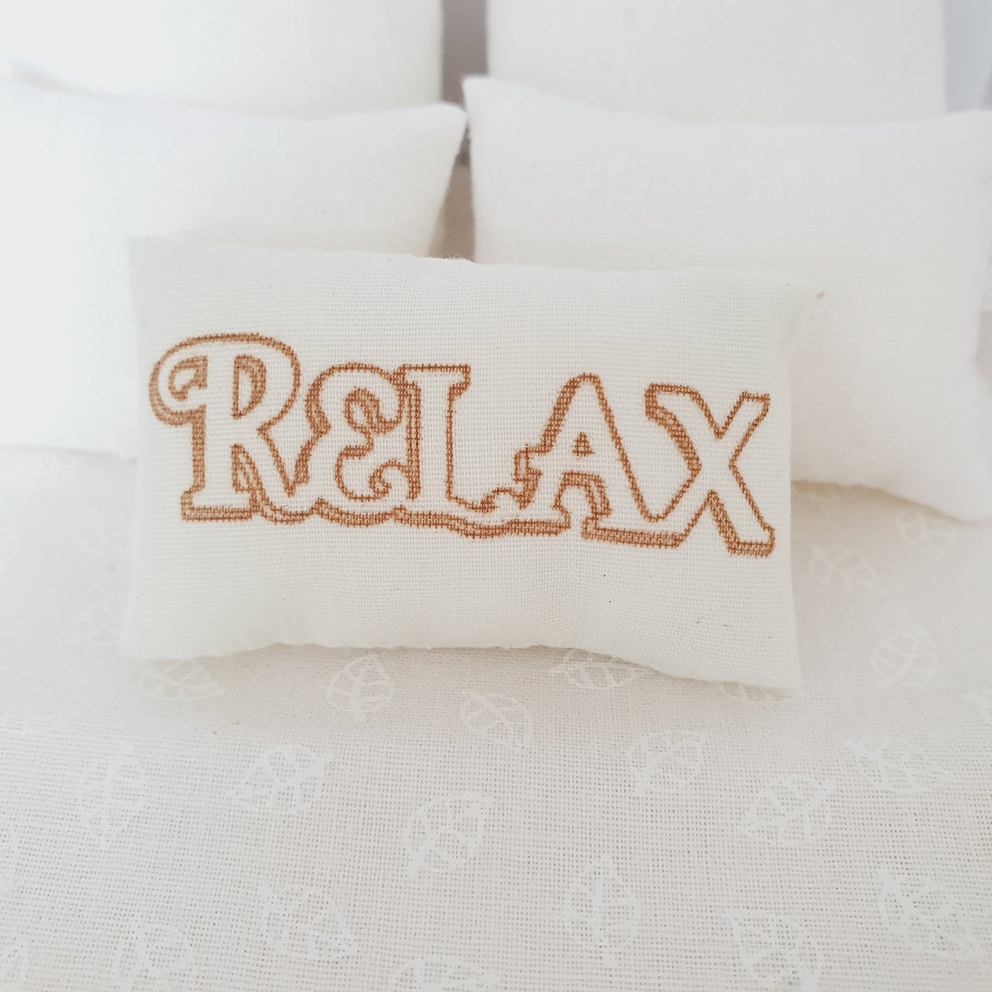Dolls House 1x Cute Cream & Gold Relax Cushion, 12th scale cushion, miniature cushion