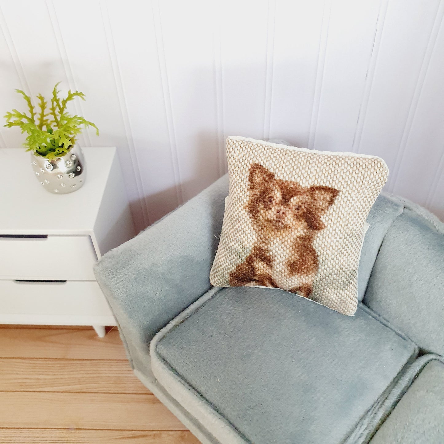 Dolls house 1x Cute Chihuahua Dog cushion, Cute dog cushion, 12th scale cushions, miniature cushion