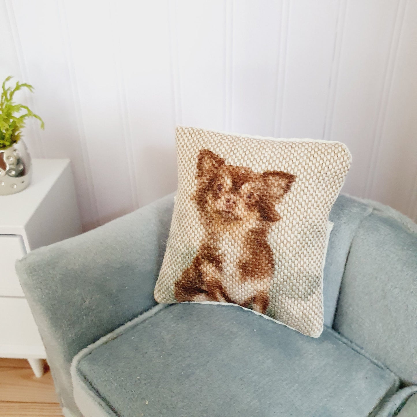 Dolls house 1x Cute Chihuahua Dog cushion, Cute dog cushion, 12th scale cushions, miniature cushion