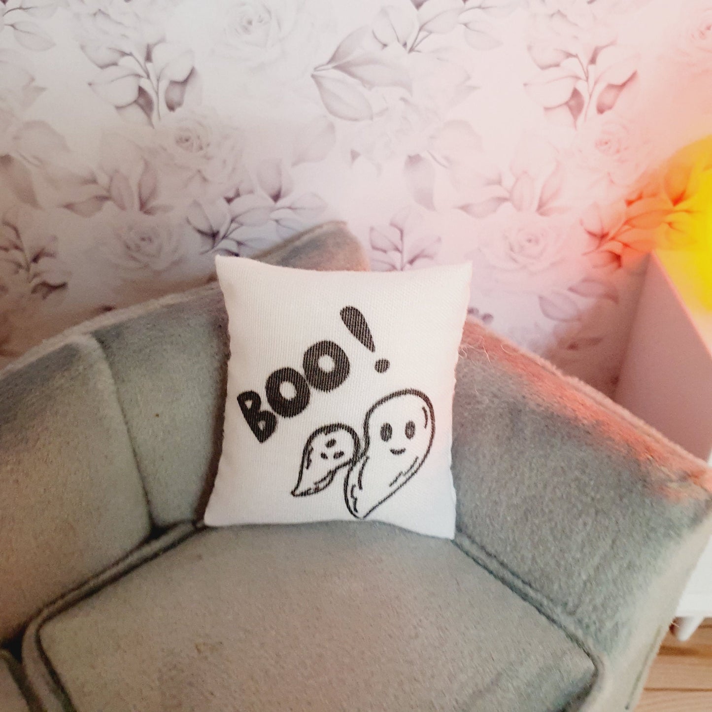 Dolls house 1x Halloween Boo! Cushion, 12th scale cushions, miniature cushion, Halloween, Boo!