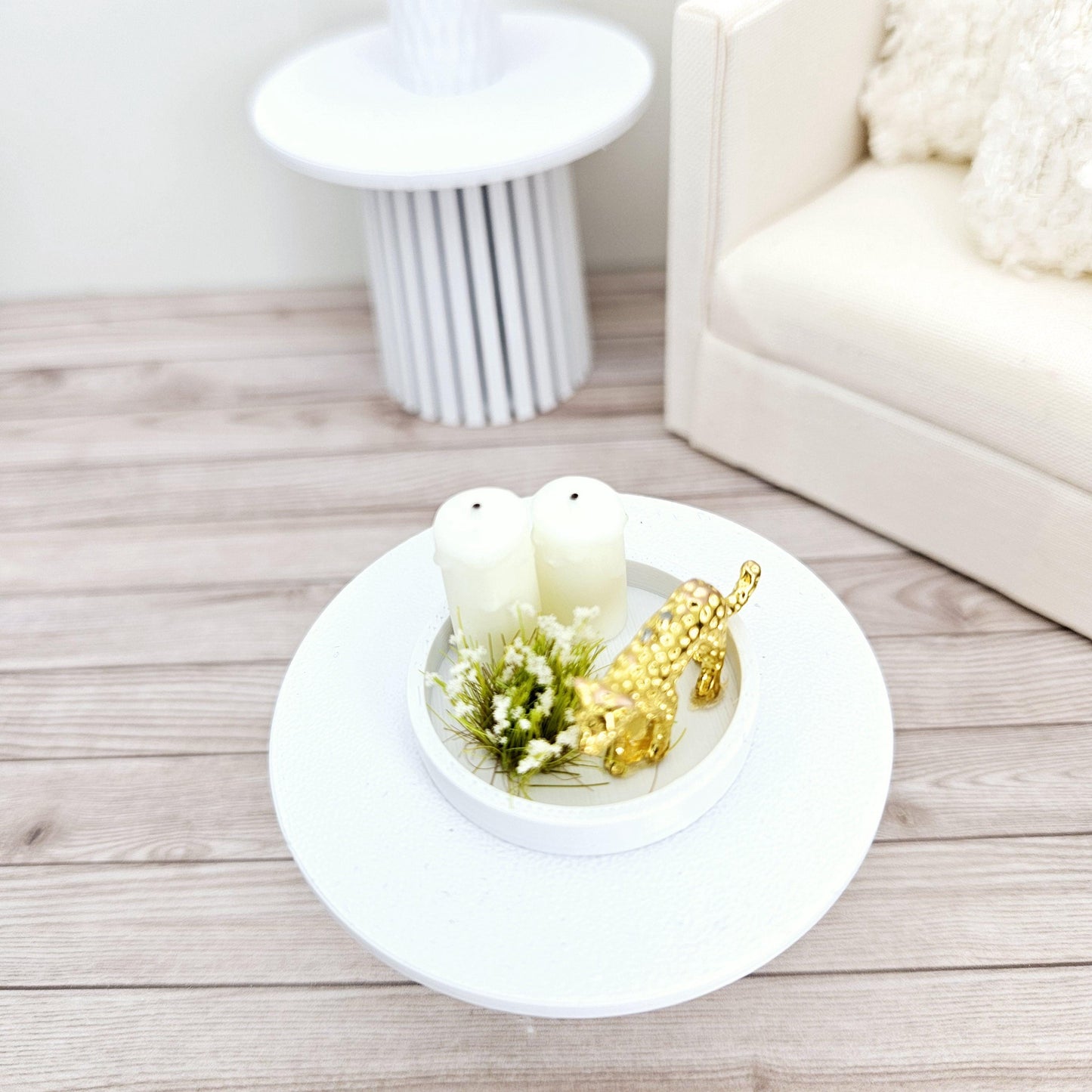 Dolls House Coloured tray ornament with 2x candles, white plant & a silver or gold leopard, 12th scale, miniature ornament