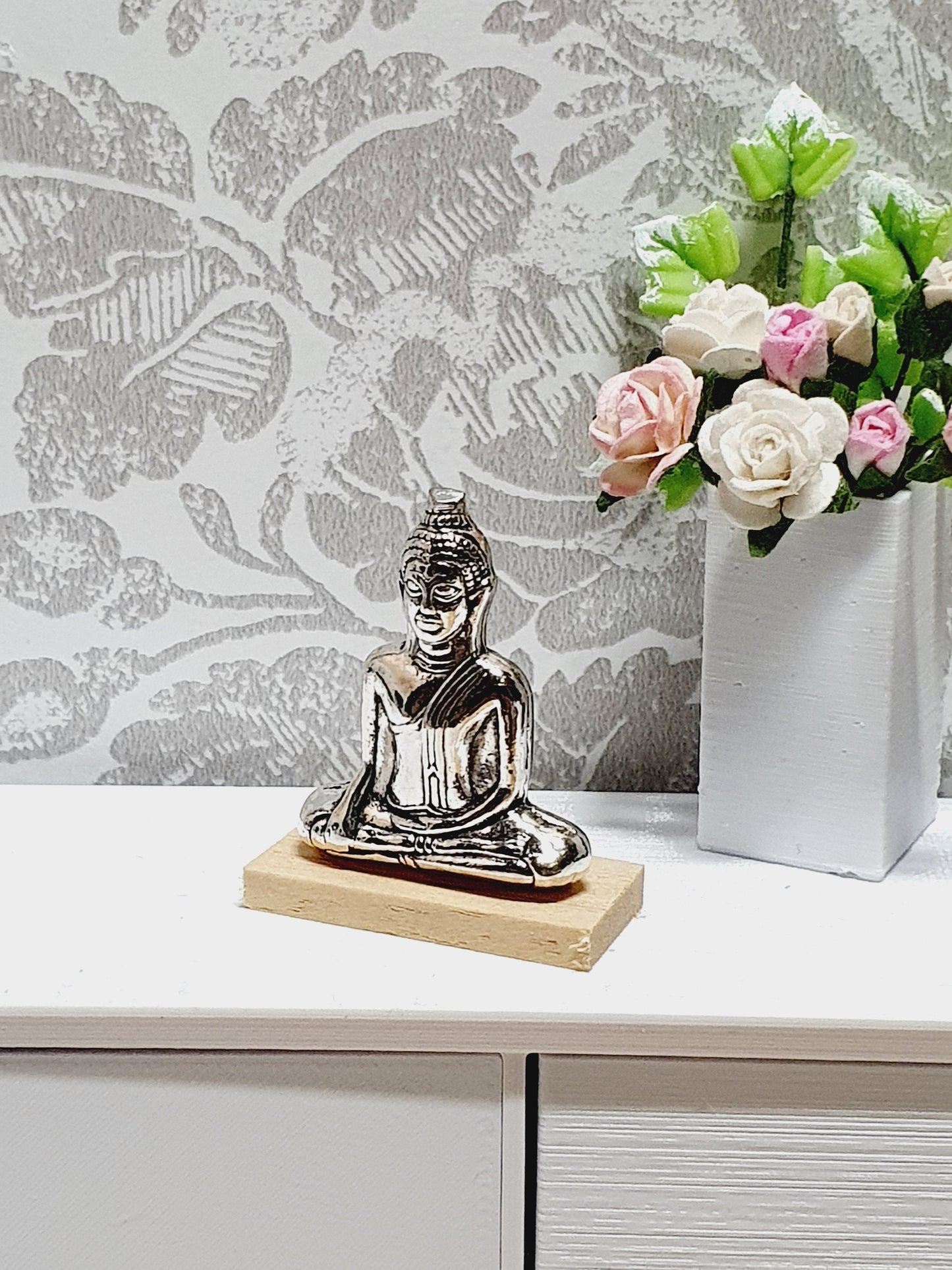 Sitting Buddha Ornament Dolls House 1:12th Scale Buddha Miniature Buddha