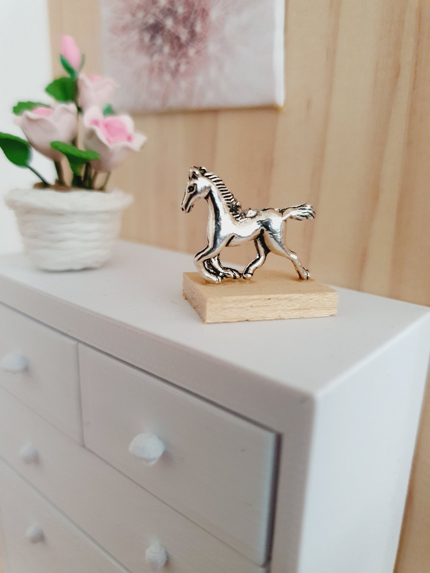 Dolls House Small Horse Ornament on a wooden stand, 1:12th Scale, Miniature Ornament on a stand