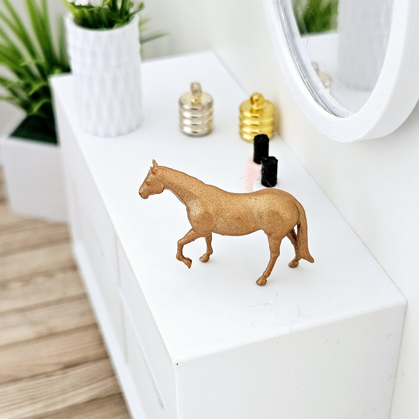Dolls House Horse Ornament | Hand-Painted Resin | Choice of Colours | 1:12 Scale Miniature Décor