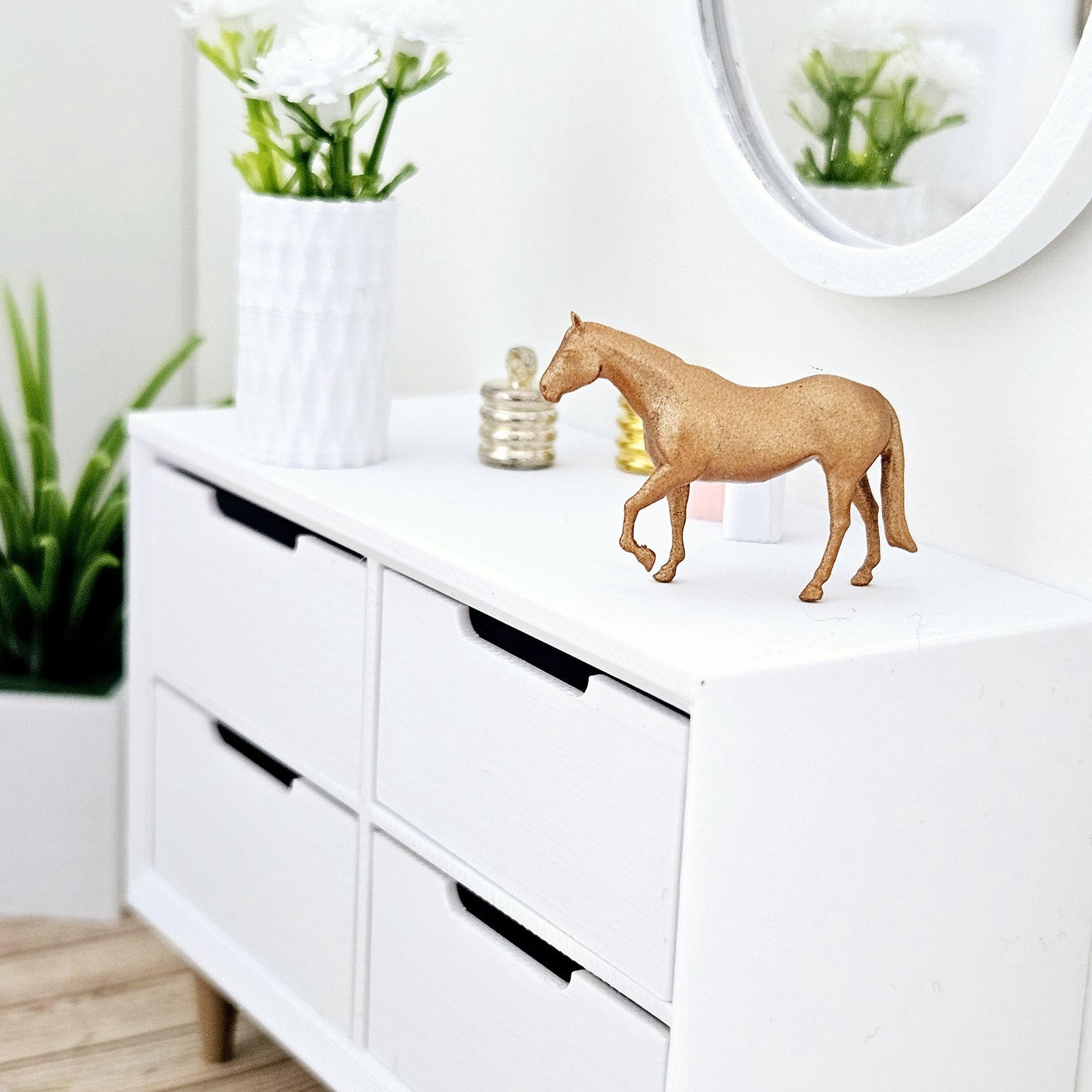 Dolls House Horse Ornament | Hand-Painted Resin | Choice of Colours | 1:12 Scale Miniature Décor