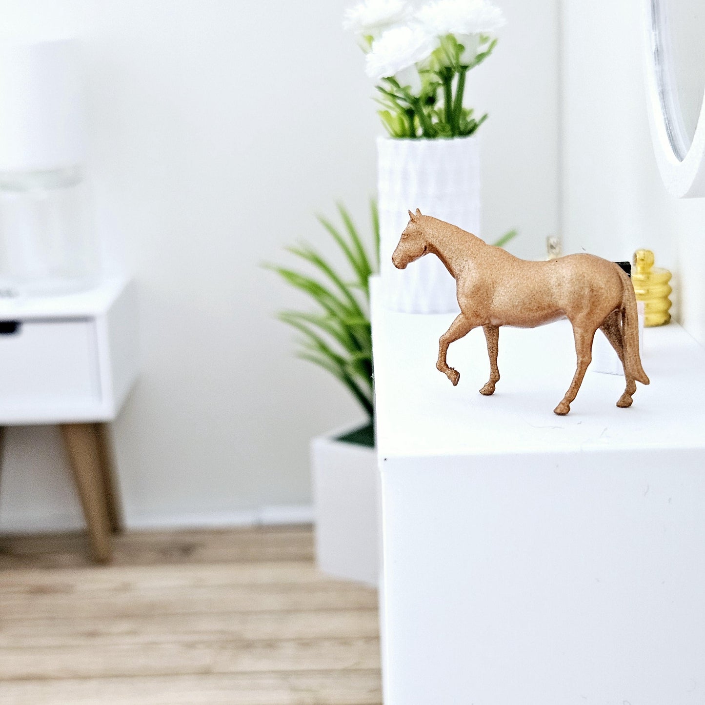 Dolls House Horse Ornament | Hand-Painted Resin | Choice of Colours | 1:12 Scale Miniature Décor