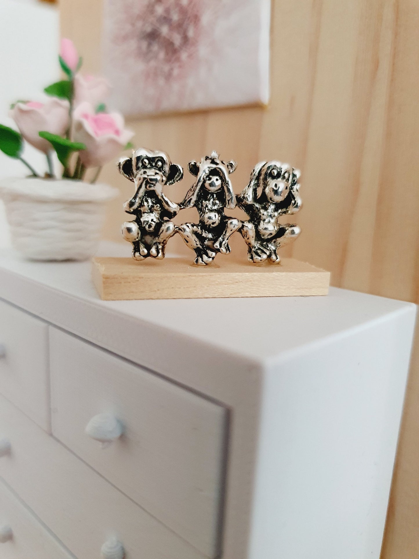 3 Monkeys Ornament dolls house 1:12th scale monkey miniature ornament