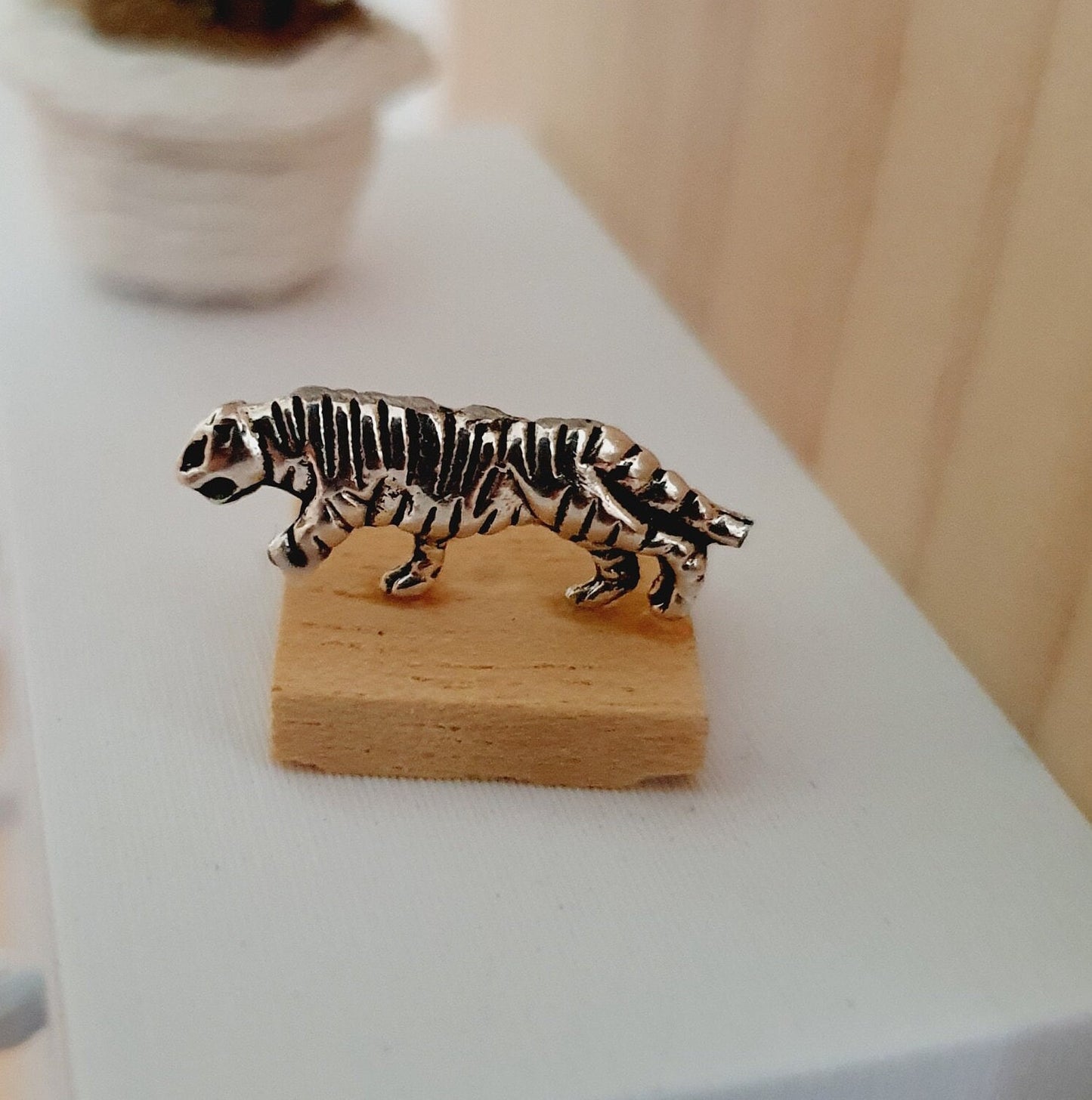 Tiger ornament for a dolls house 1:12th scale tiger miniature tiger