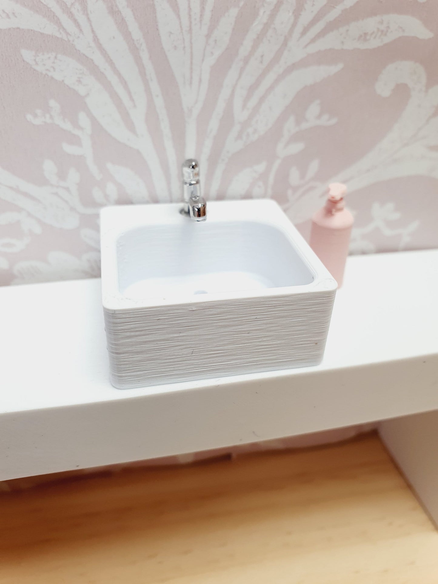 Dolls House Modern Square or Round Sink with Chrome Tap, ** SINK ONLY ** Different Colours Available, 1:12 Scale, Miniature Sink